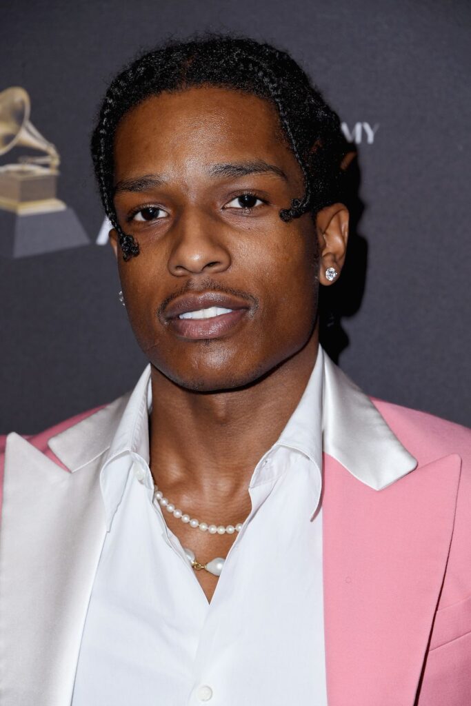 パールを着用したA$AP Rocky